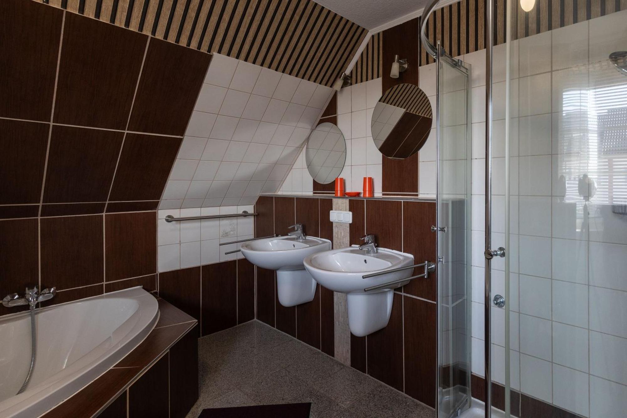 Rugenbargsweg 65 Villa Куксхавен Екстериор снимка